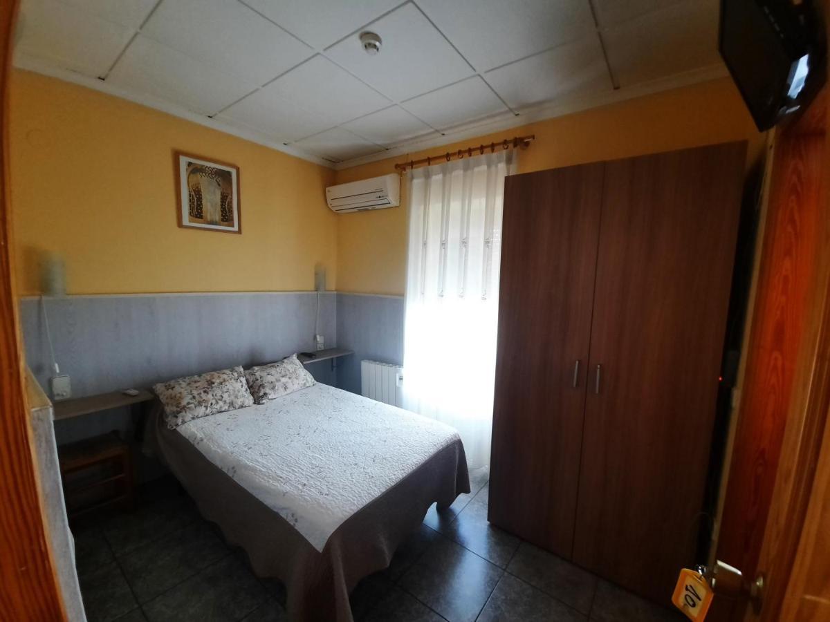 אלבאסטה Hostal Alba מראה חיצוני תמונה