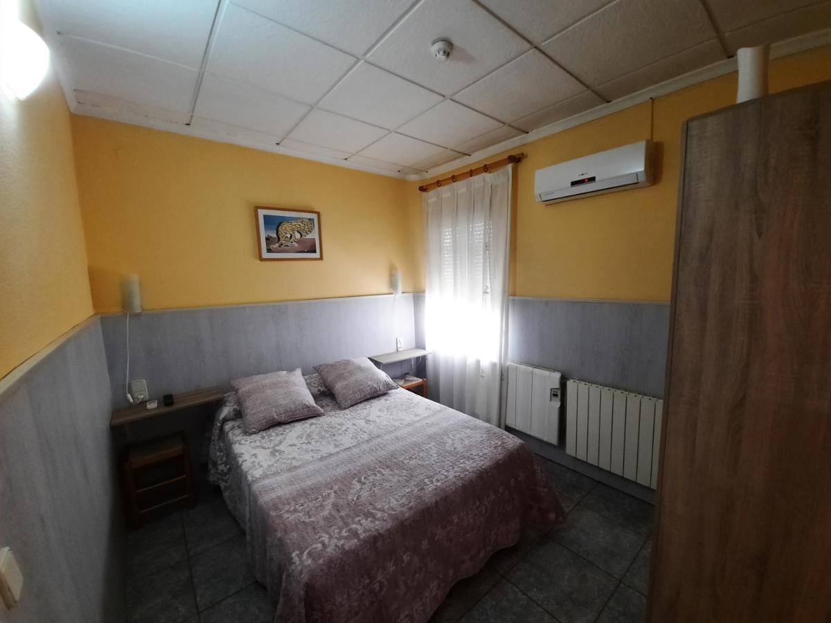 אלבאסטה Hostal Alba מראה חיצוני תמונה